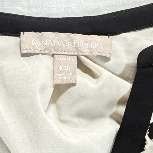 Banana Republic Elegant Black and White Dress. Size 10 petite - Picture 3 of 6